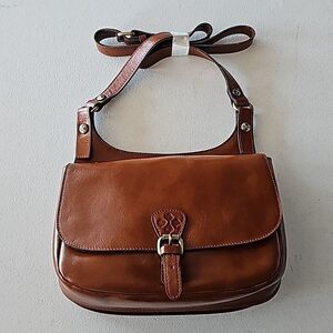 NWOT Patricia Nash Leather London Saddle Bay in Tan